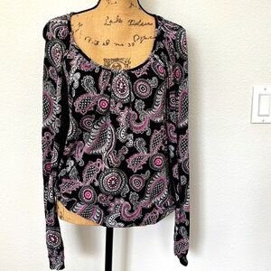 Women's Paisley Print Top - Black and Pink
